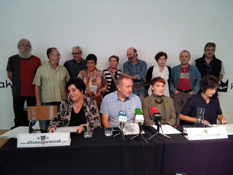 Altsasukoa terrorismotzat ez hartzea eskatu dute 47 gizarte eta kultur kolektibok