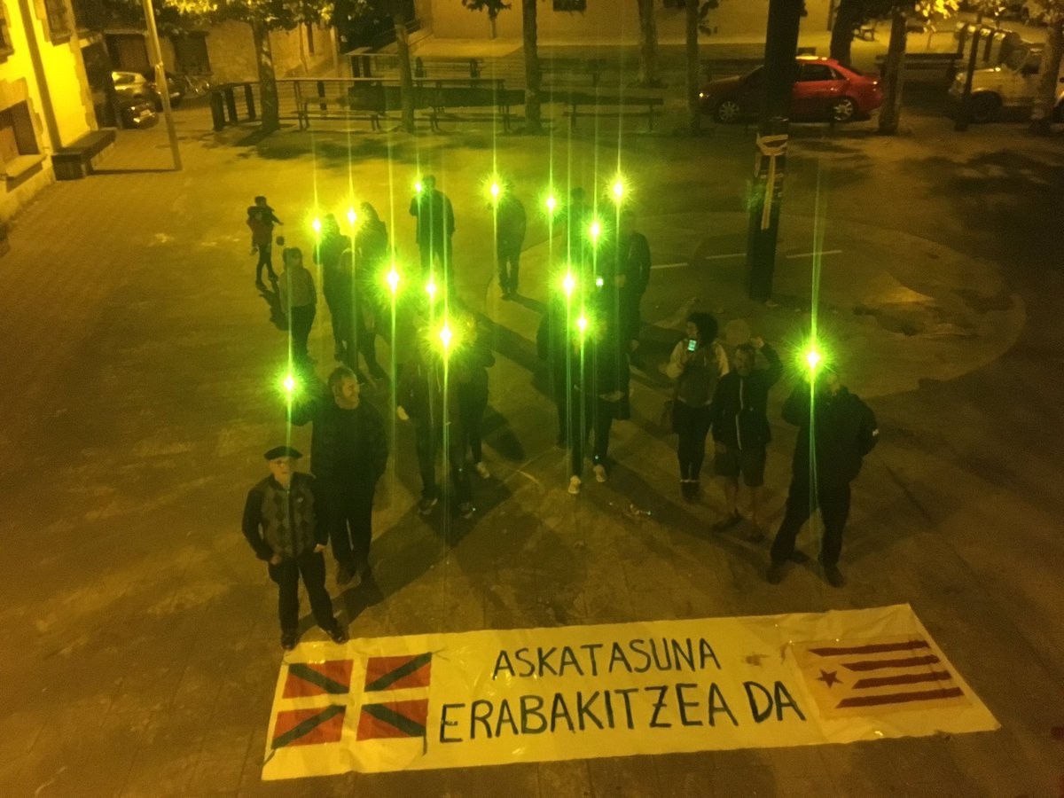 Kataluniarekin elkartasunez 