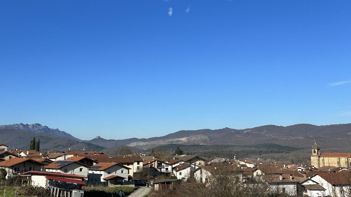 UEMAko kide izatea erabaki du Urdiainek