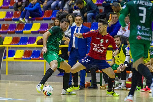 Osasuna Magnak puntutxo bat ekarri zuen Antequeratik