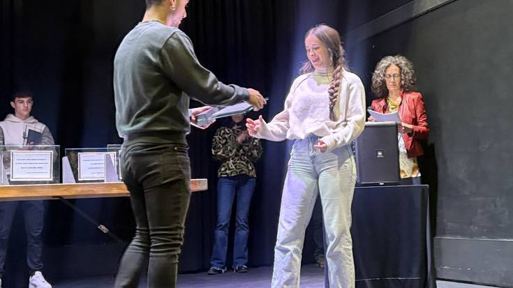 Kiroldegia, atletismoa eta futbola