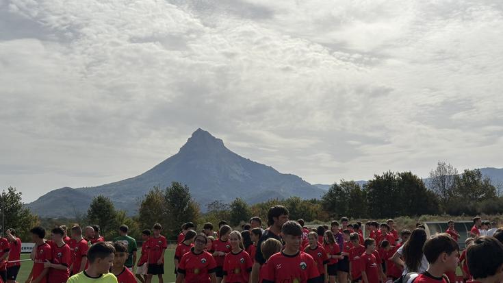 Futbola, pilota, aizkora eta txirrindularitza