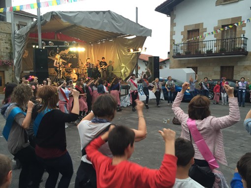Etxajua lehertzen denetik bost festa egun 