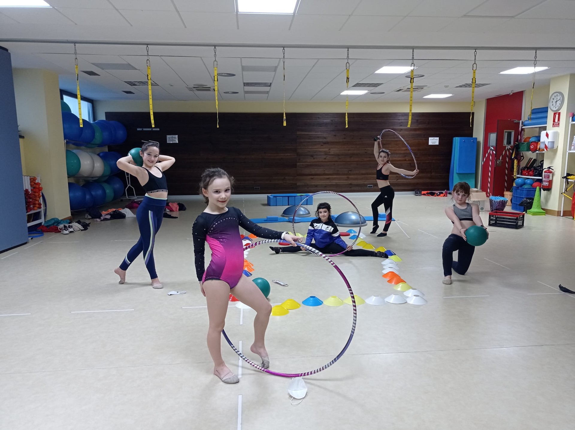 Iskiza Sakana gimnasten erakustaldia