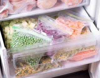 Asteburuko gauzak, politika, izoztutako janaria eta azken orduko albisteak