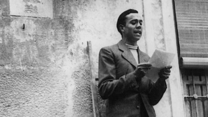Errezital poetikoa: Miguel Hernandezen lanari buruzko errezitala