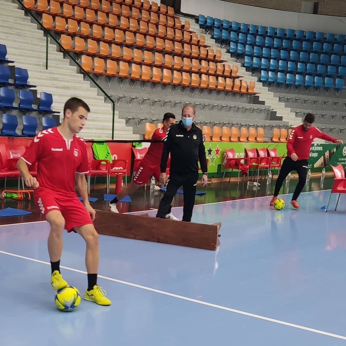 Konfinamendu osteko lehen entrenamendua egin zuen atzo Osasuna Magna Xotak