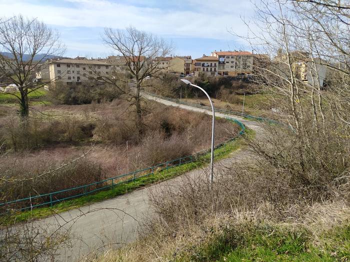 Udalak herriko bide sarea egin nahi du