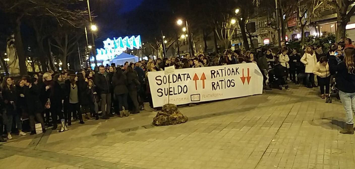 "0-3 politika kaka bat da!"