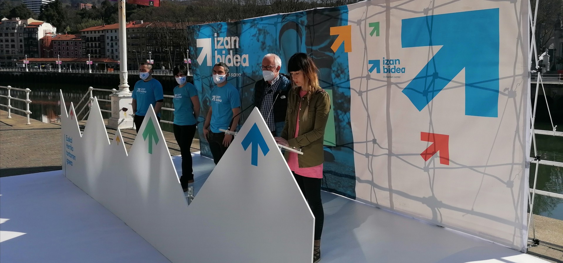 Mendi tontorretatik presoen etxeratzearen alde