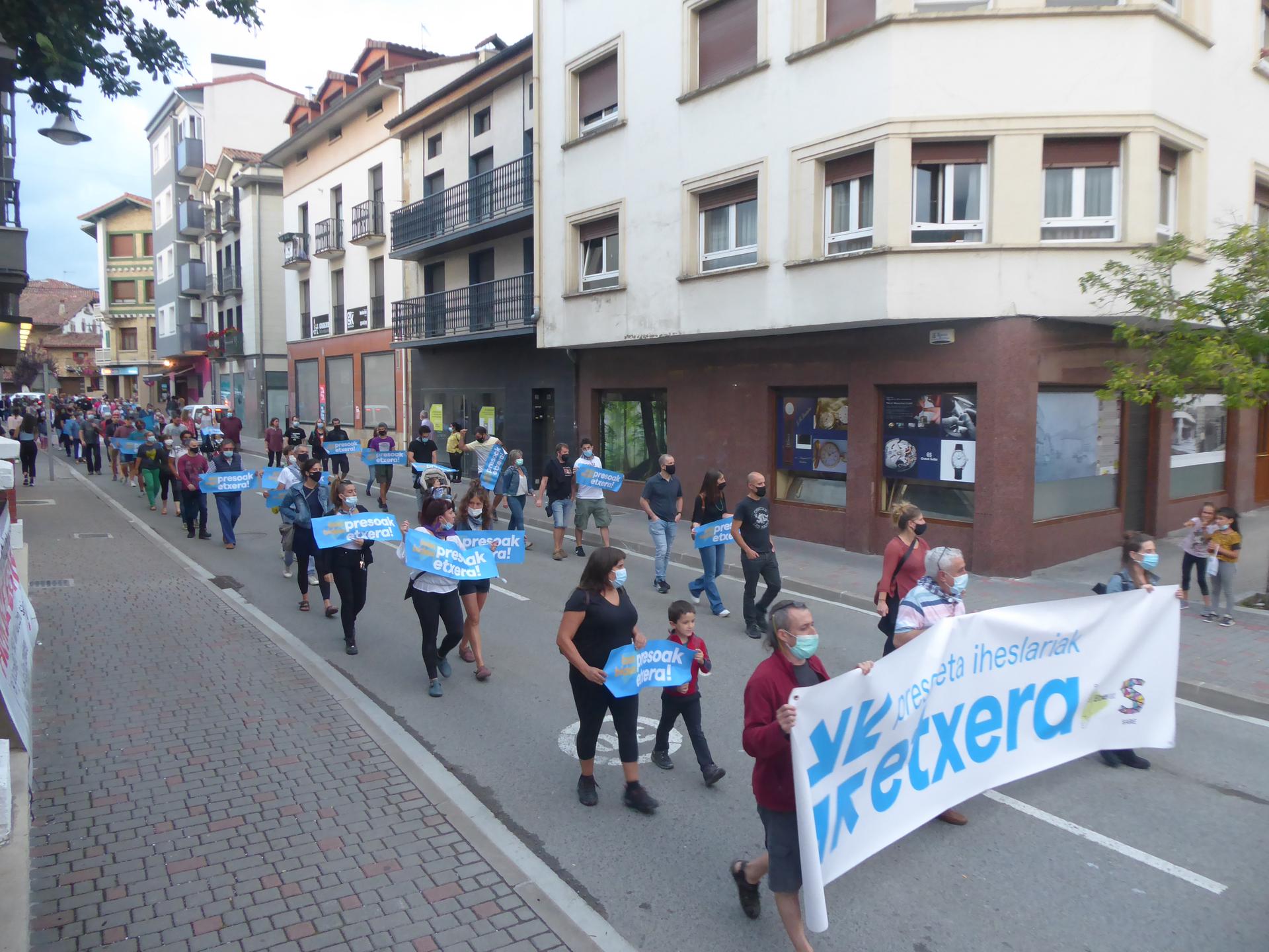 Presoen etxeratzea eskatzen