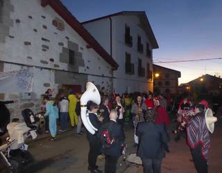 Jitomoxorroen aurretik, piñata