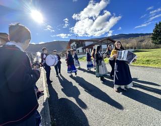 Kinto poztasuna Iturmendin