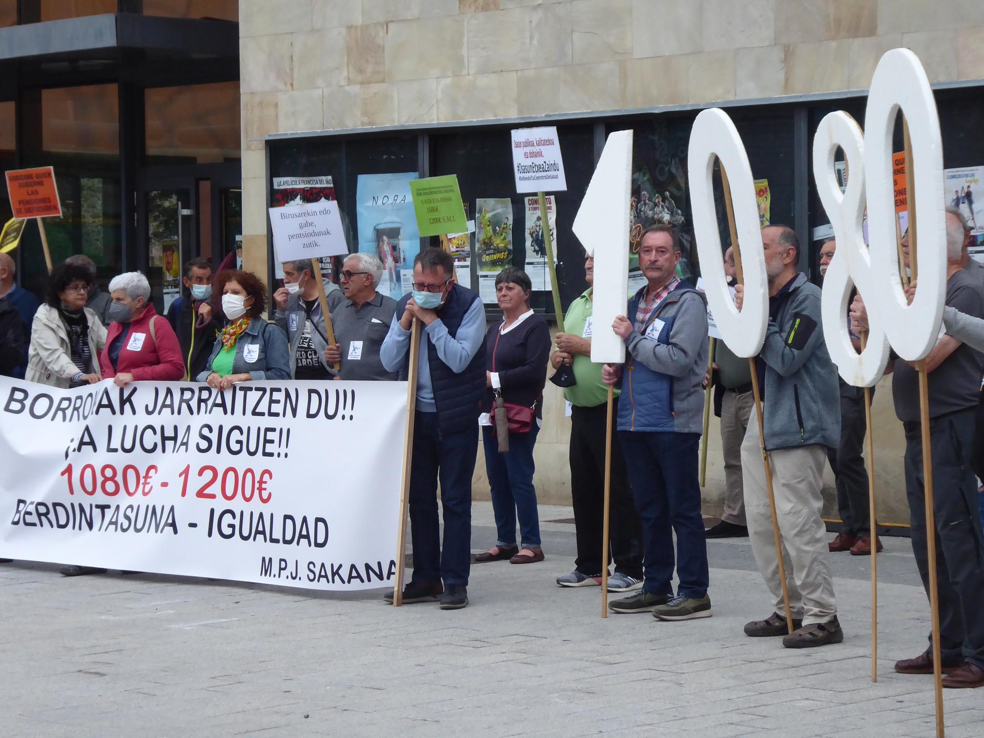 Pentsiodunen mugimenduak Iruñeko manifestazioan parte hartzera deitu du