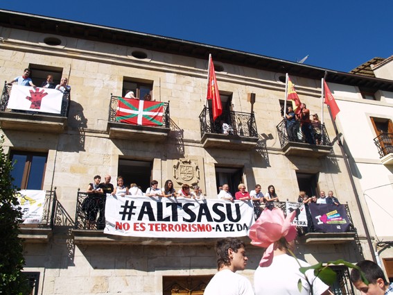 Parlamentuan Altsasukoaz eta Europara begira