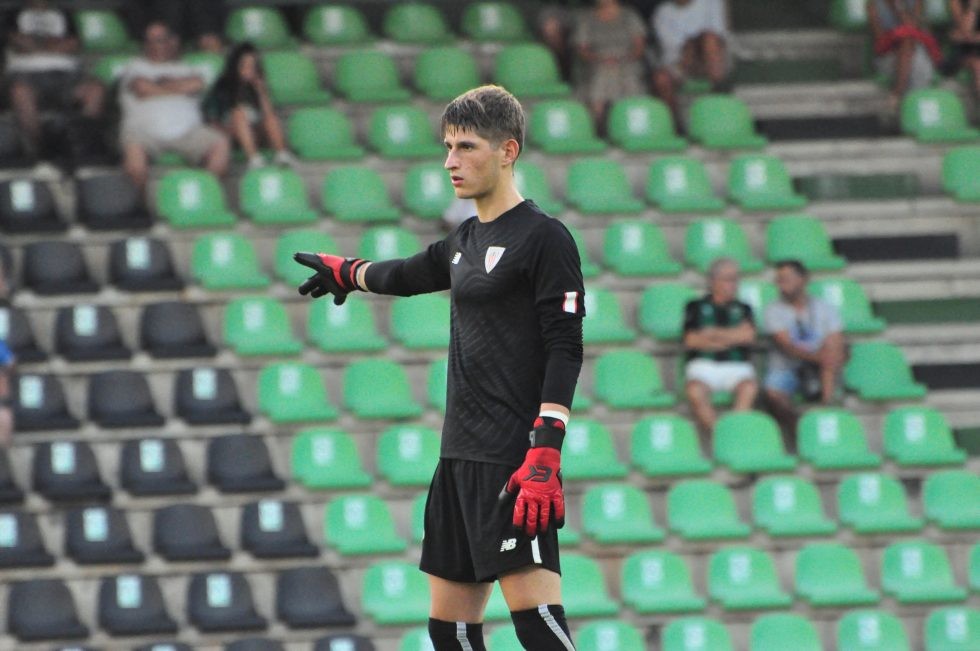 Oier Gastesik Athleticen lehen taldearekin denboraldi-aurrea eginen du
