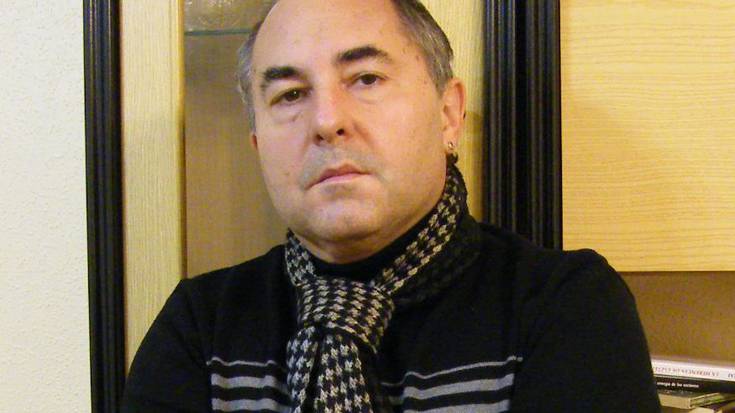 Etxean aurkeztuko du liburua Korresek