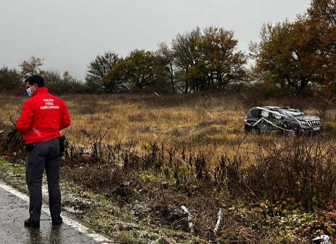 Zauriturik gabeko kotxe istripua