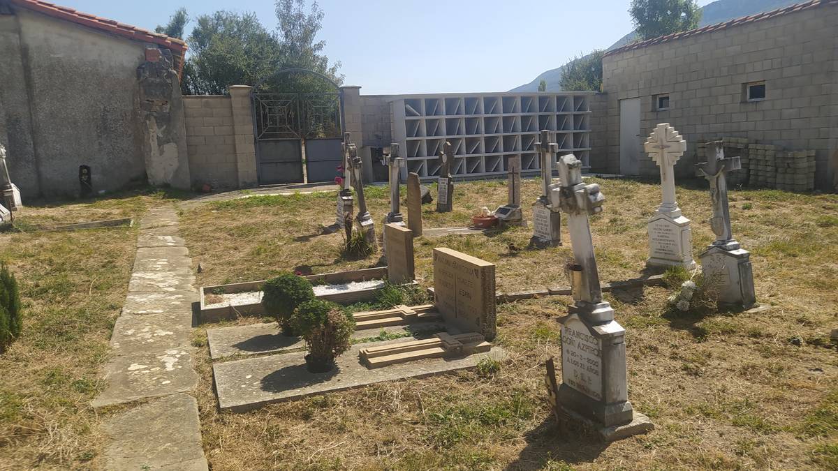Ihabarko kanpo santuan kolunbarioak jarri ditu kontzejuak