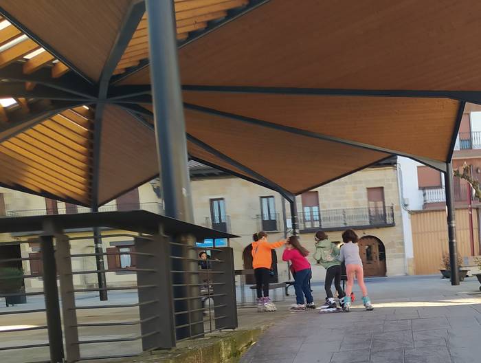 Haurrendako udako eskaintza prestatu du udalak