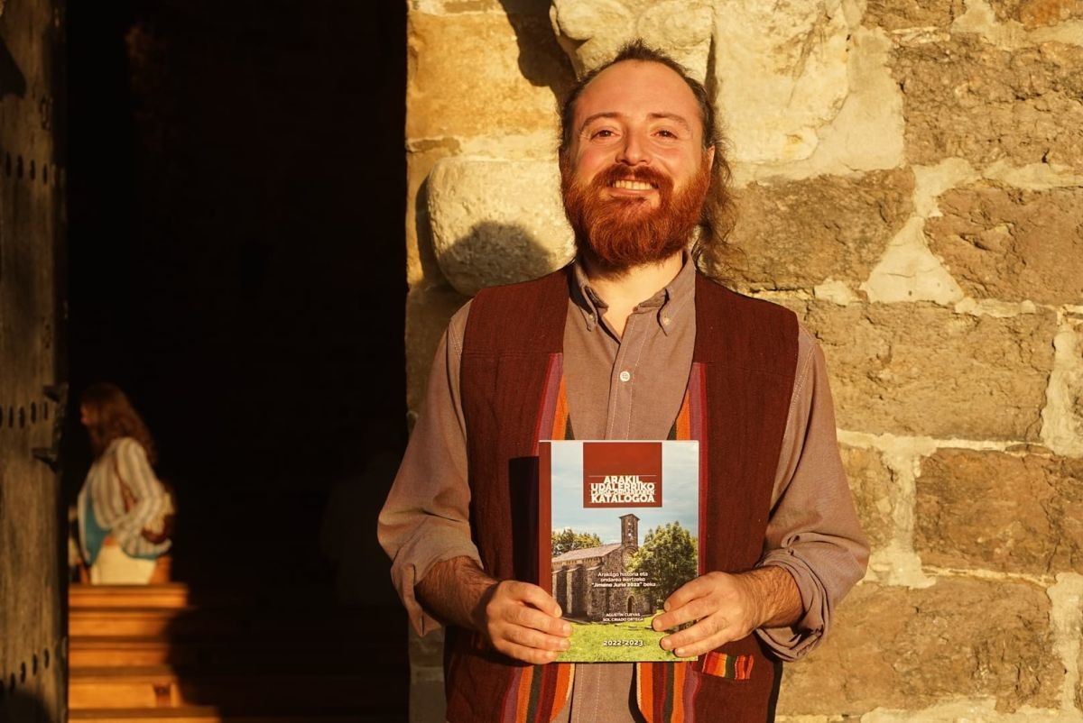 "Ibiltzeak oroitzapenak biziberritzen zituen"