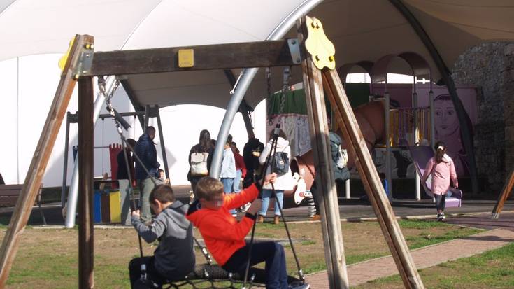 Gurasoak bidea euskaraz egitera gonbidatu dituzte