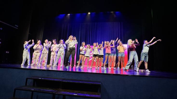 Euskal kantuaren festa erraldoia ospatu zuten