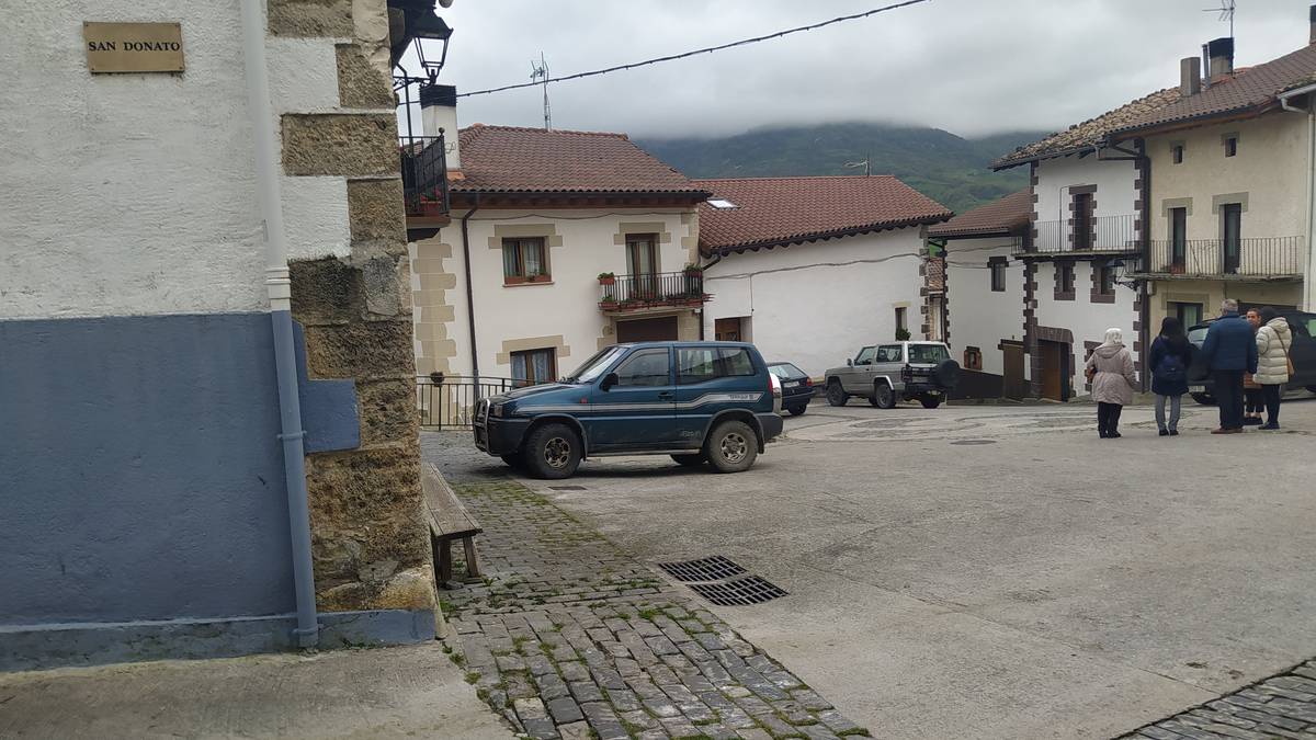 Kontzejuek populazioari eutsi diote