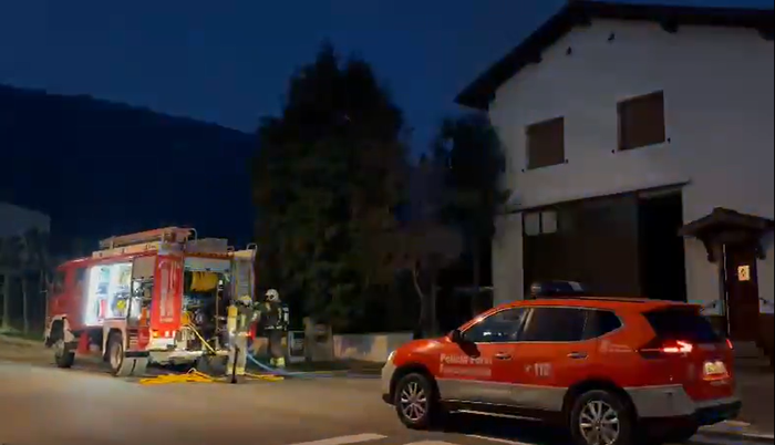 Etxe bateko sutea itzali zuten