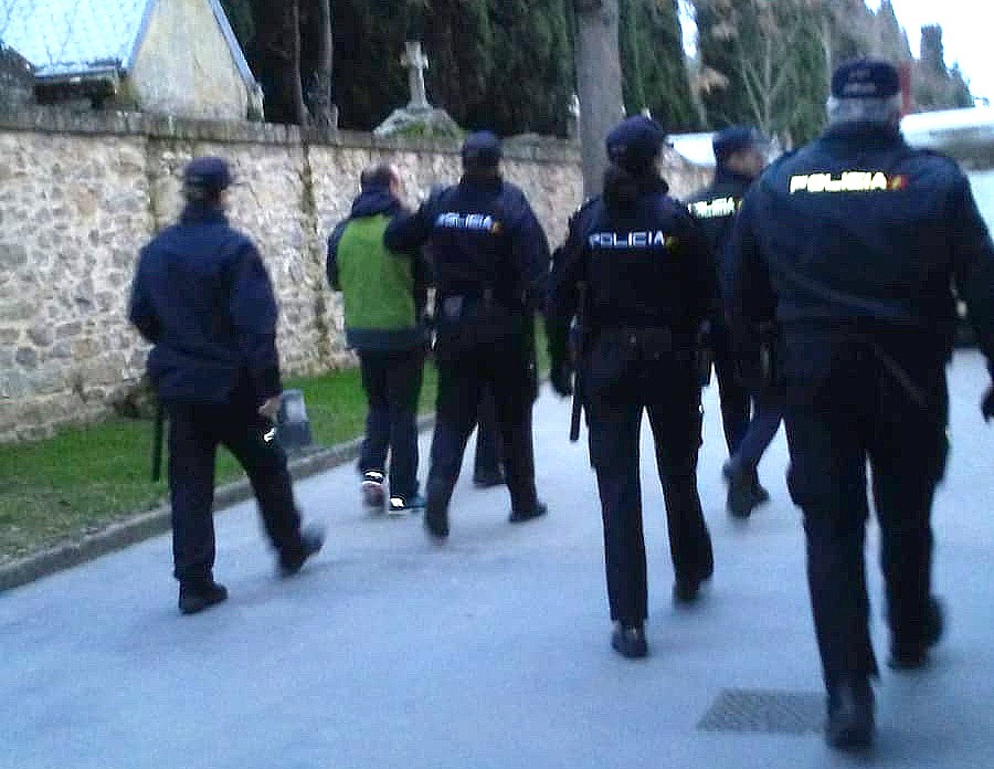 Aita despeditzera ekarri dute Mariñelarena