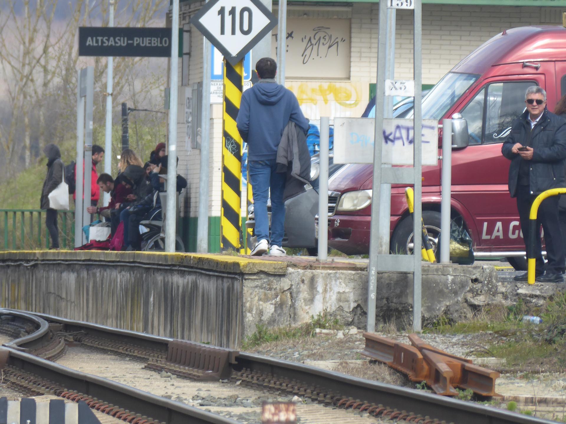 Arabako Lautadako tren zerbitzuaren erabiltzaileendako informazio sistema berria