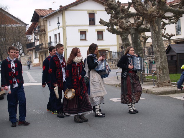Ziordia: hiru egunetako kinto ospakizunak