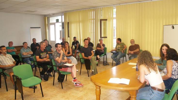 Mank-ek euskara ikasteko dirulaguntzak handitzea onartu du