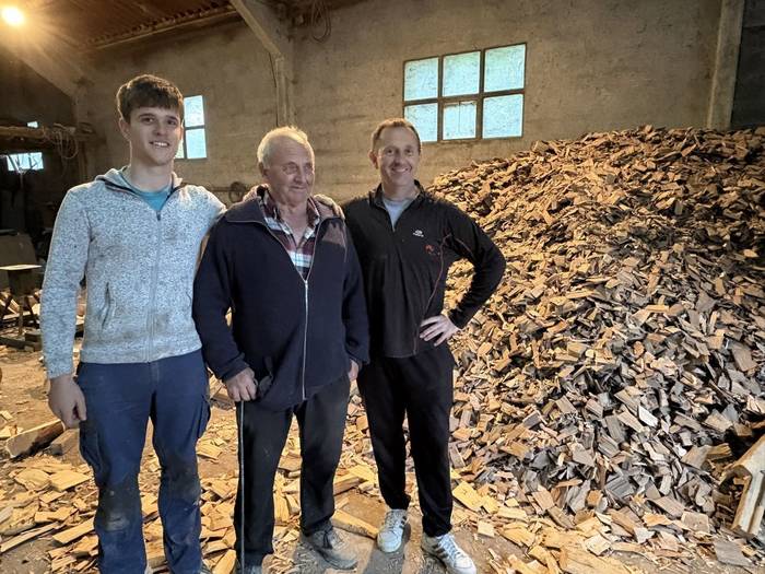 "Egun, Aizkora Eskola aitarengatik egiten da"