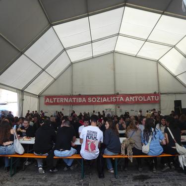 Gazte Topagune Sozialistaren aurkezpenak