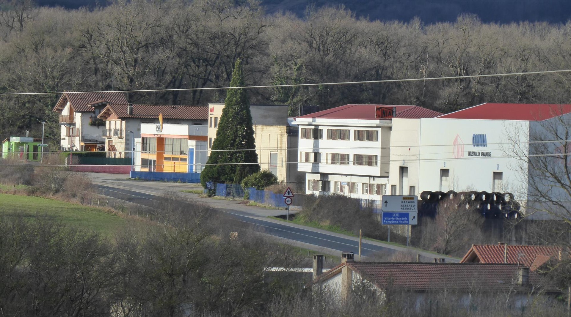 Langile bat hil da Omnia enpresan