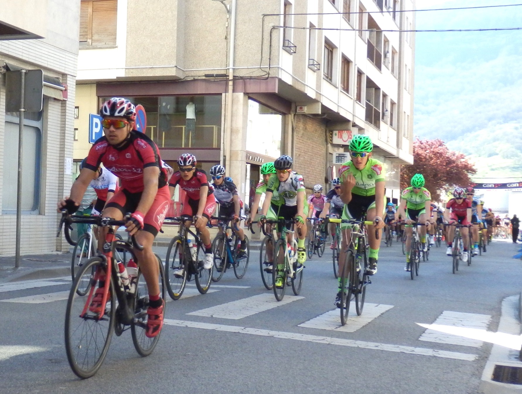 Tropel juniorra Altsasun bilduko da etzi