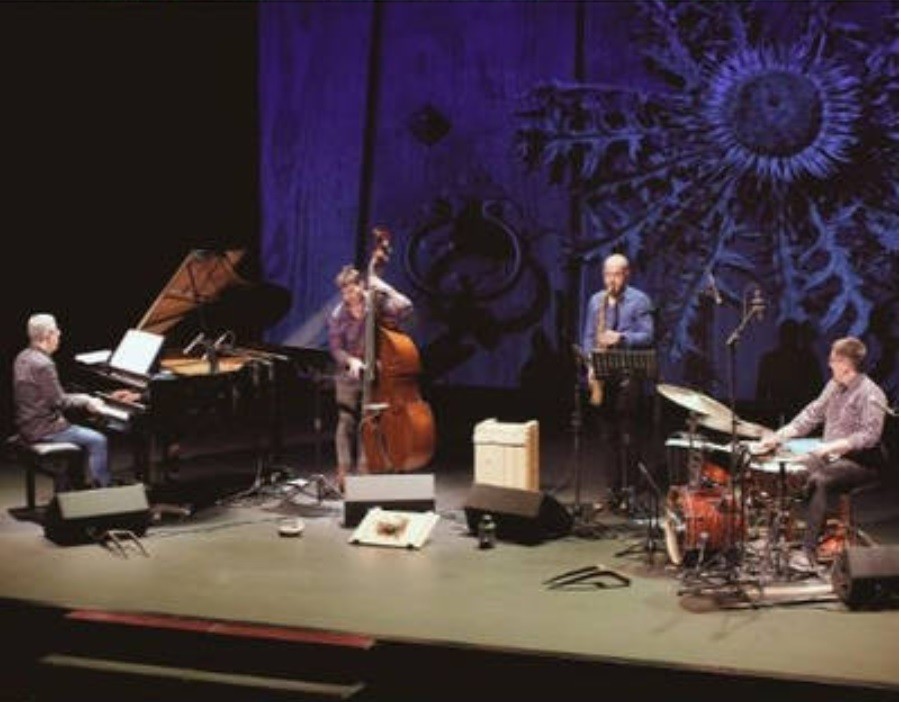 Mitologia jazz musikaren bitartez