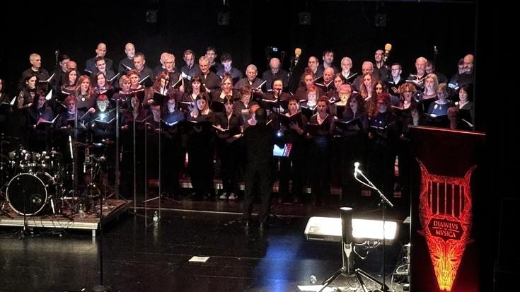 Abesbatzen Eguberrietako kontzertuak ate joka