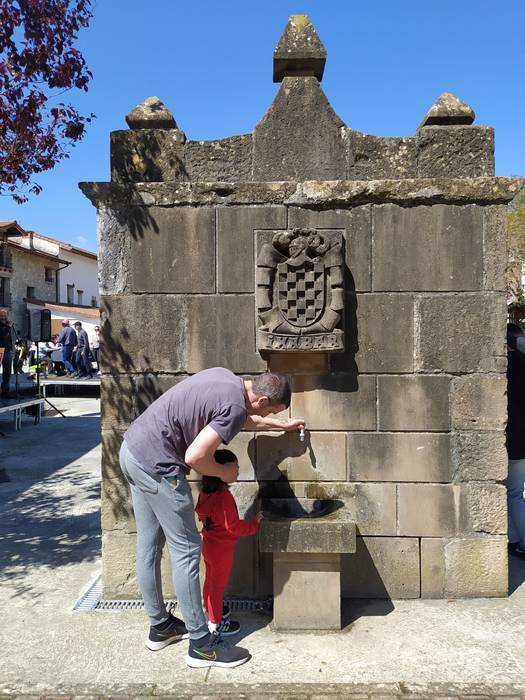 Haur eta nerabeendako udako eskaintza Arakilen