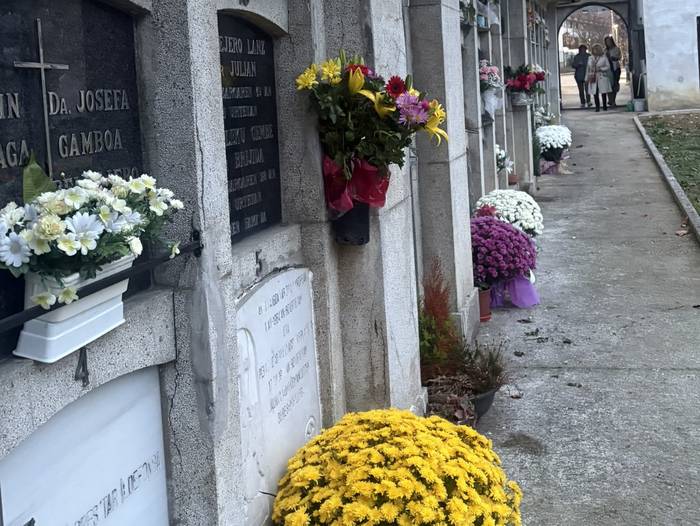 Aparteko mugimendua herrietako kanposantuetan