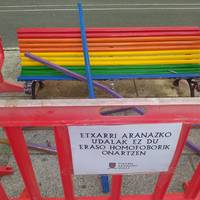 LGTBIQ+ fogiari aurre egiteko mobilizazioa