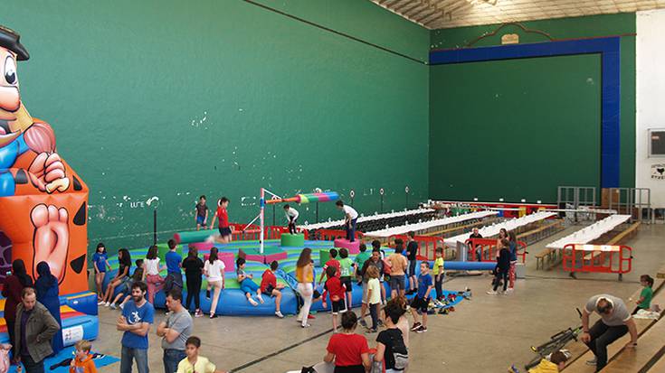 Eskolen festa eguzkitsua