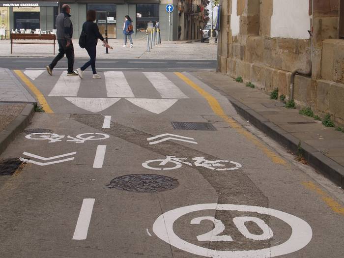 Etxarri Aranazko bidegorria erabilgarri dago