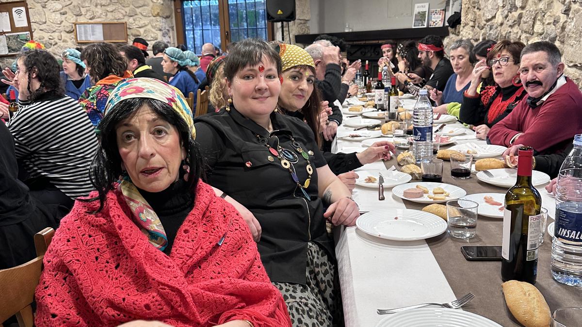 Ijitoak eta zirkuko pertsonaiak protagonista Lizarragan