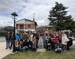 Elvira Turumbay eta herria egin duten emakumeendako plaza