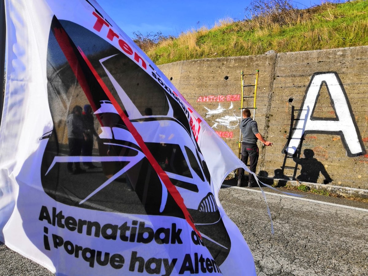 Garaia da trenaren garapenaren eredua aldatzeko!