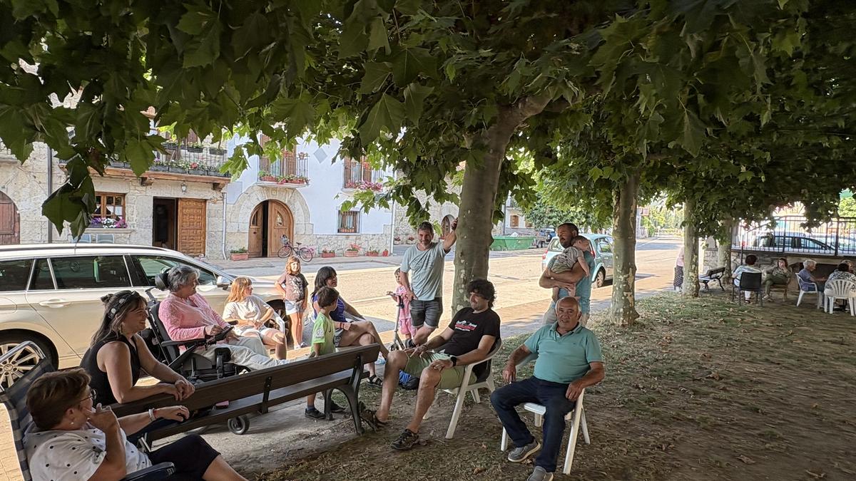 "Kale Haundiko jardinean gustura egotea, hori da gure zaletasuna"