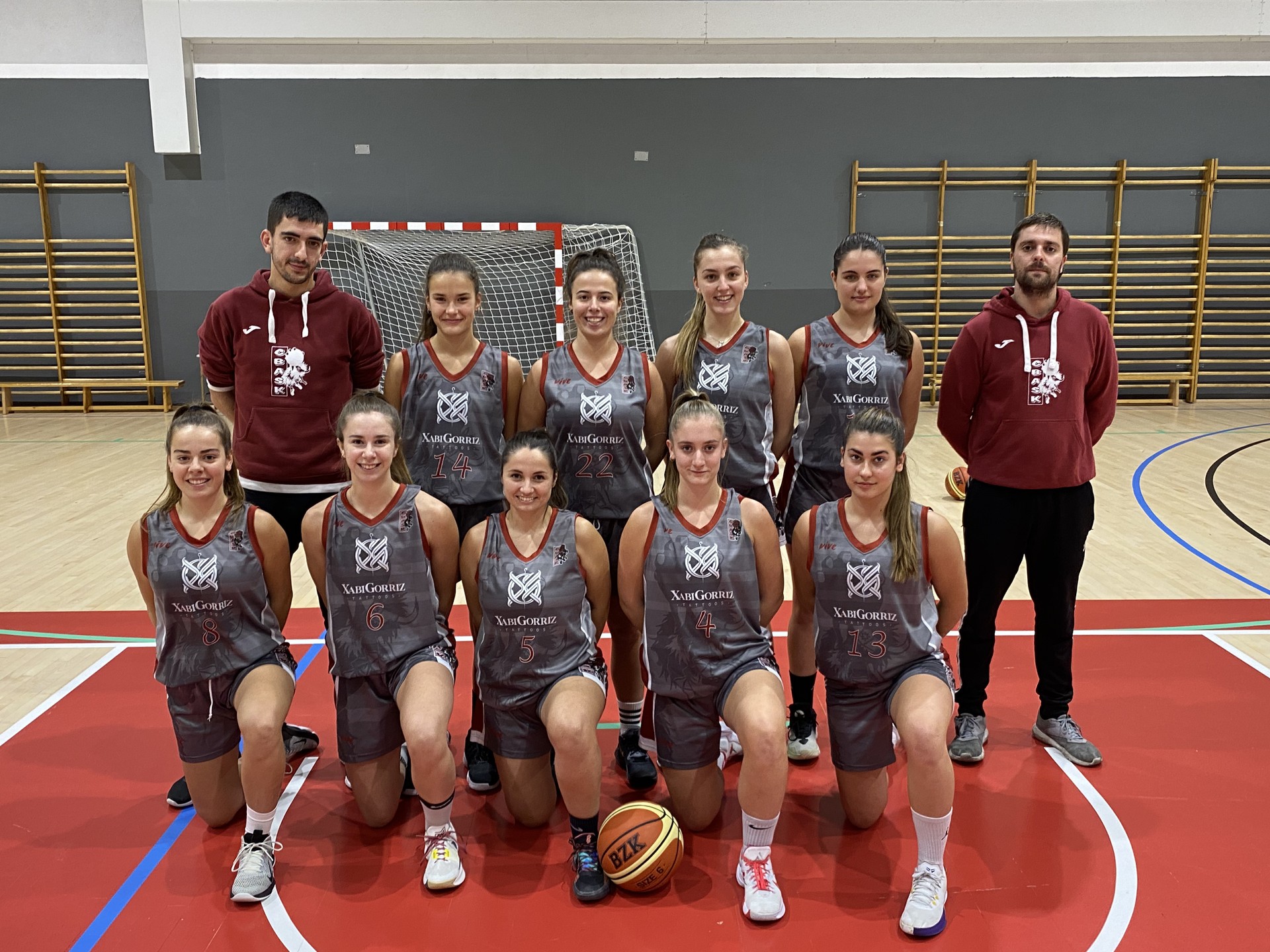 CBASK, neska seniorren itzulera