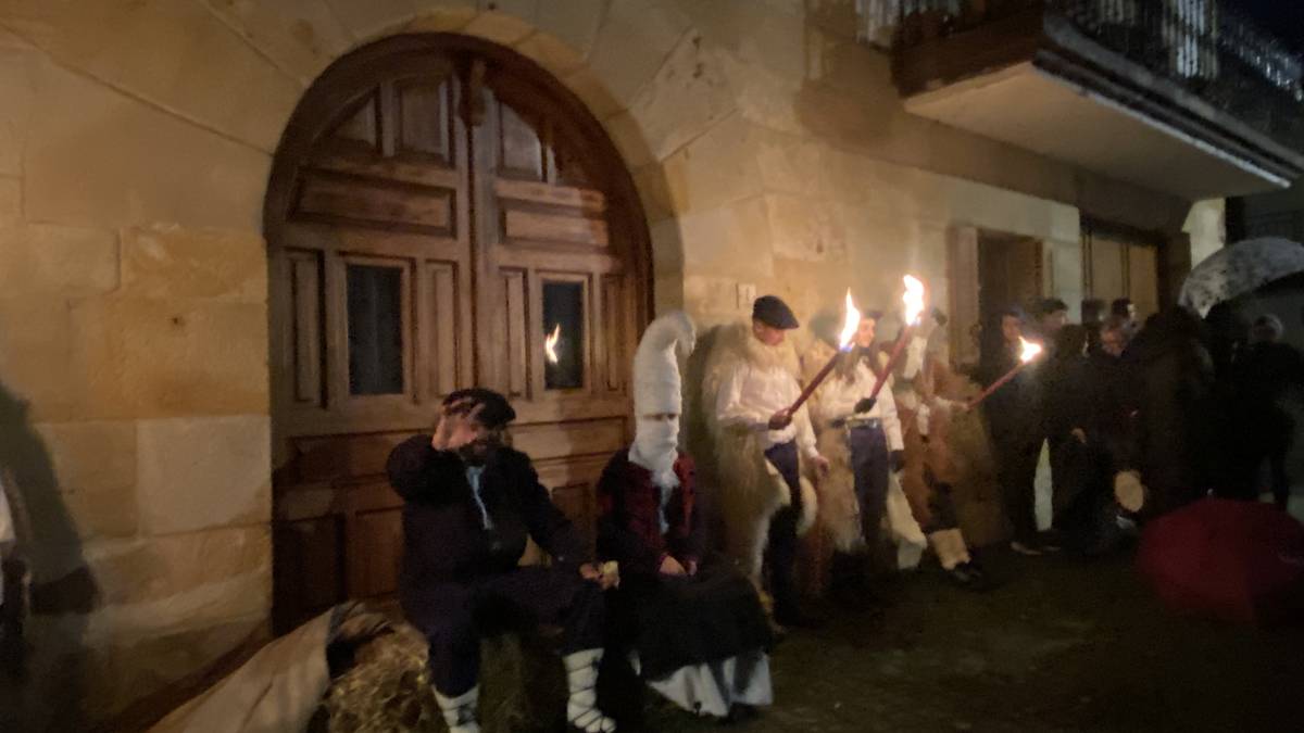 Ongi etorri Olentzero eta Mari Domingi!